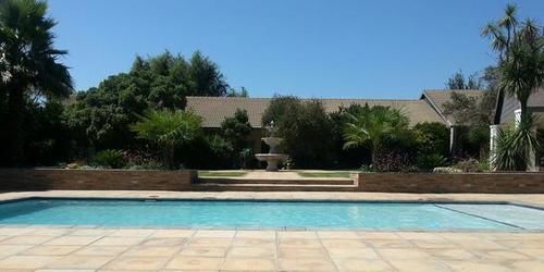 Africasky Guest House Kempton Park Exteriör bild